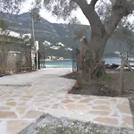 Sea Pebble 3*