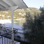 Sea Pebble Apart Otel Mikros Gialos